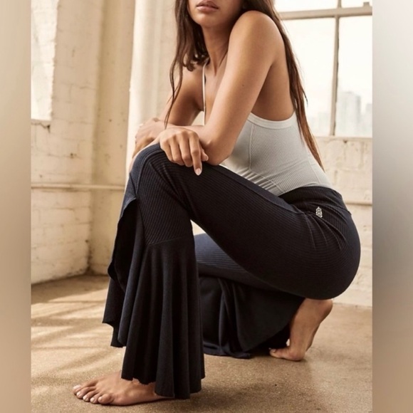 free people movement Pants - Free People Movement Low & Flow Black Flare Pants Medium